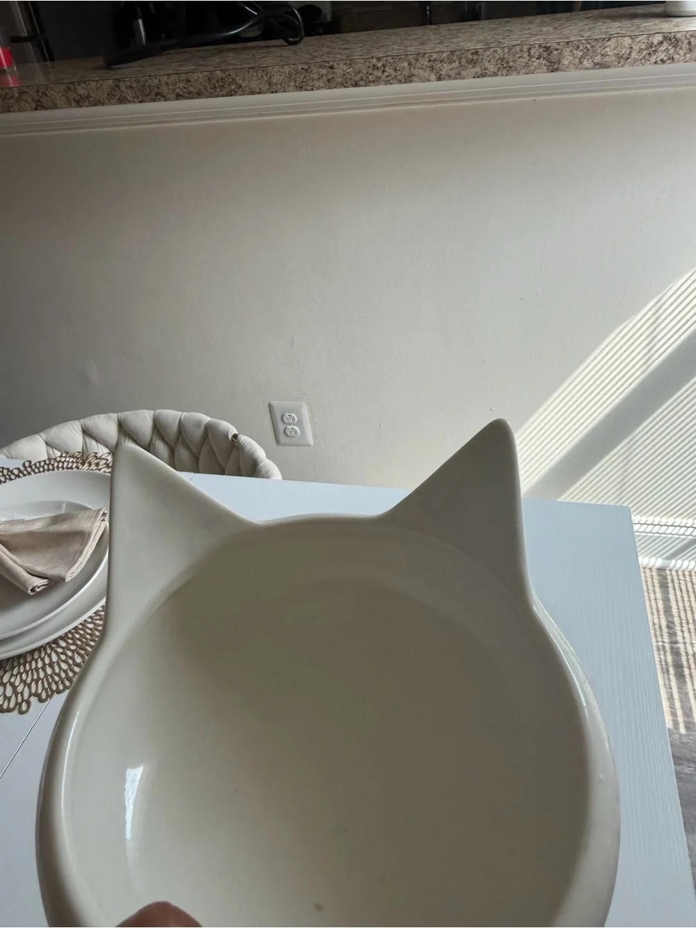 White Cat-Shaped Ceramic Bowl for Pets